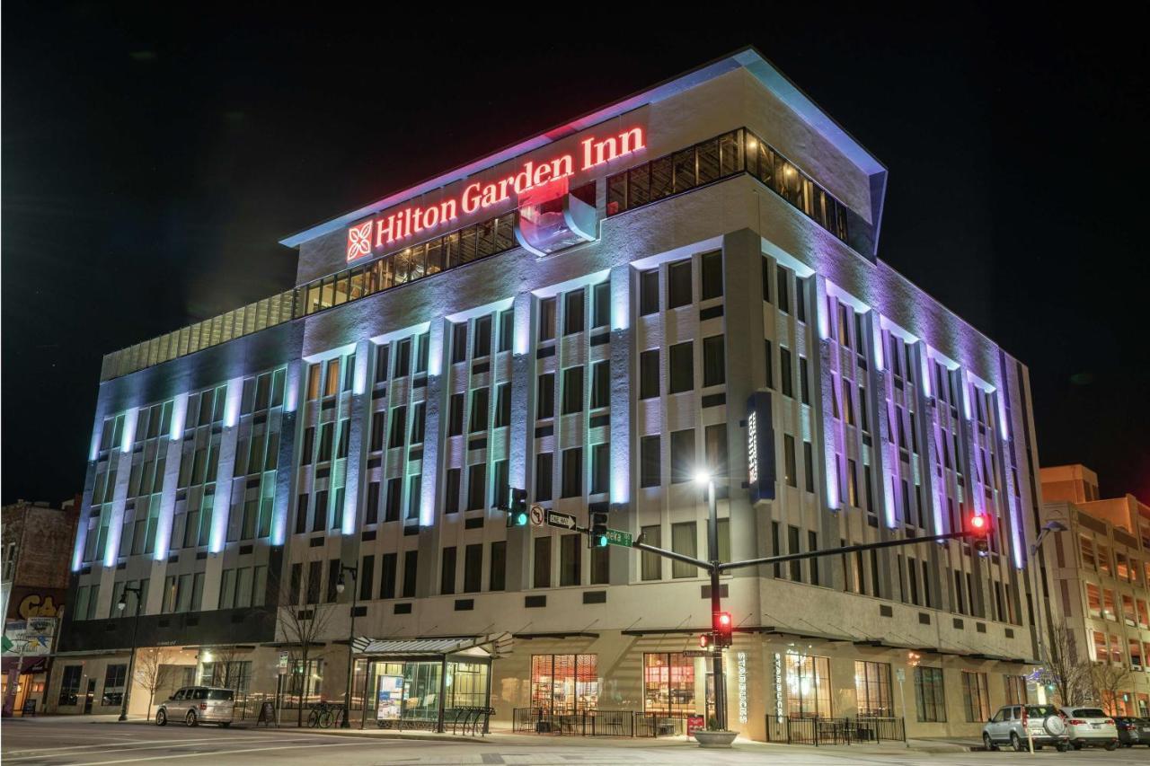 Hilton Garden Inn Wichita Downtown, Ks Esterno foto